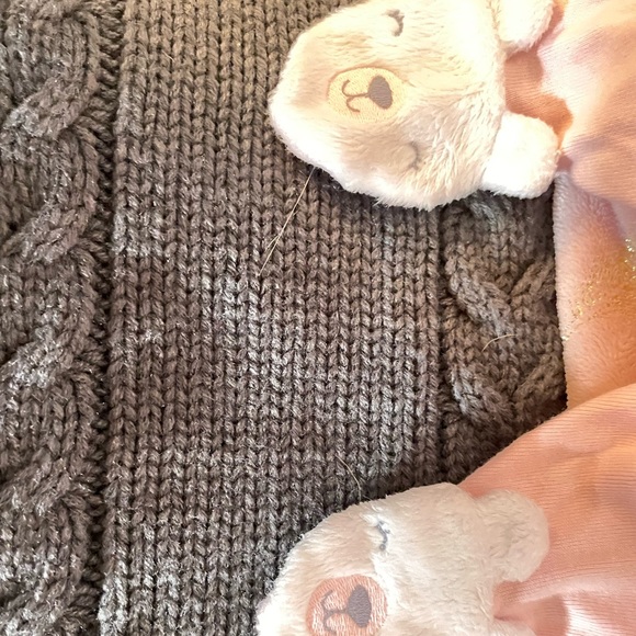 Carters take me home outfit polar bear footies and “You, me & a big hug” - Picture 6 of 6